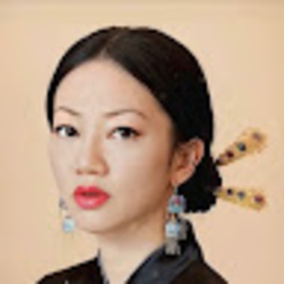 Meet your Posher, Miss - Picture 1 of 1